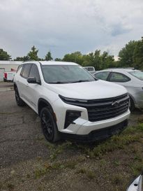 Used 2024 Chevrolet Traverse LT