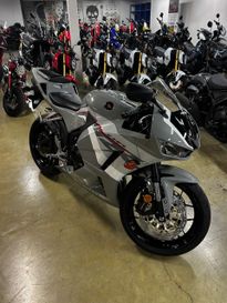 2025 Honda CBR600RRS 