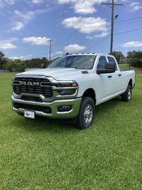 2025 RAM 2500 Tradesman Crew Cab 4x4 8' Box