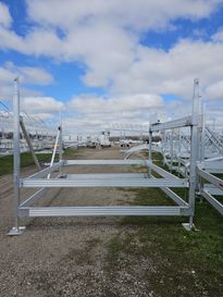 2025 BEACH KING 5K HYDRO BOAT LIFT W26FT CANOPY 