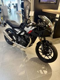 New 2026 Triumph THRUXTON 400 