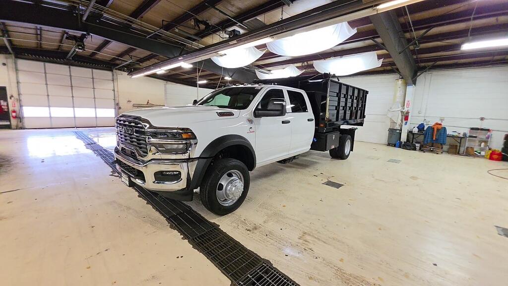 2026 RAM 5500 Chassis 5500 Tradesman Chassis Crew Cab 4x4 84' Ca
