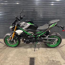 Used 2025 Kawasaki Z900 SE ABS 