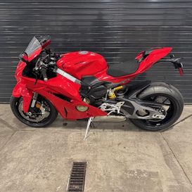 2025 Ducati Panigale V4