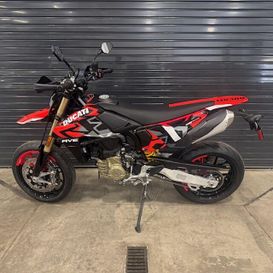 2026 Ducati Hypermotad 698 Mono RVE