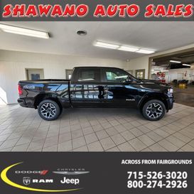 New 2026 RAM 1500 Laramie Crew Cab 4x4 5'7' Box