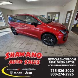 New 2027 Chrysler Pacifica Limited Awd