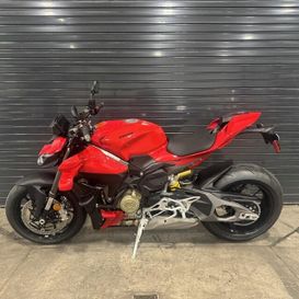 New 2027 Ducati STREETFIGHTER V4 