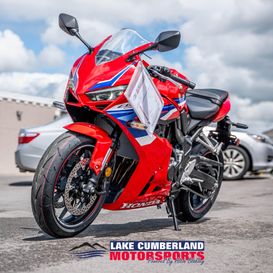 New 2025 Honda CBR650R E-Clutch 