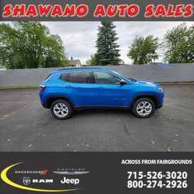 New 2025 Jeep Compass Latitude 4x4