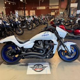 2019 Suzuki M109R BOULEVARD 