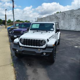 New 2026 Jeep Wrangler 4-door 85th Anniversary Edition