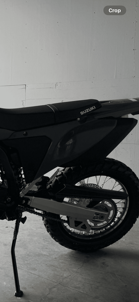 2025 Suzuki DR-Z4S Image 12