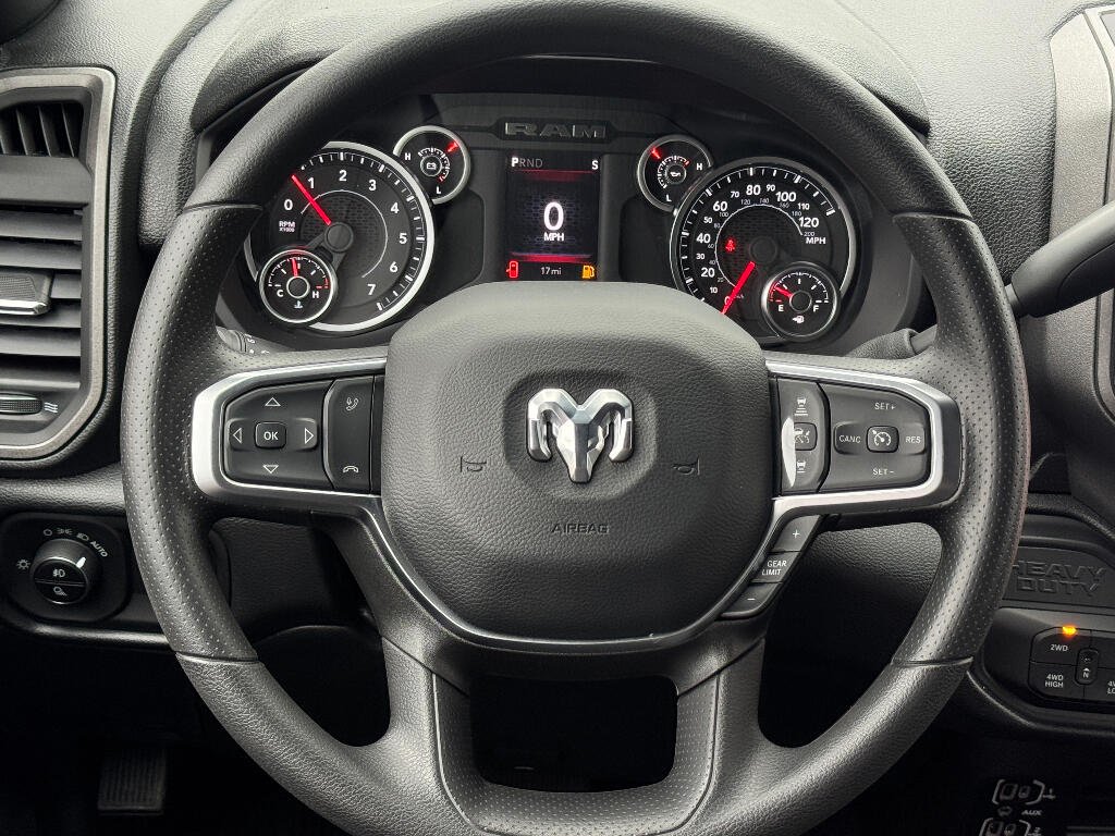 2026 RAM 3500 Tradesman - Photo 11