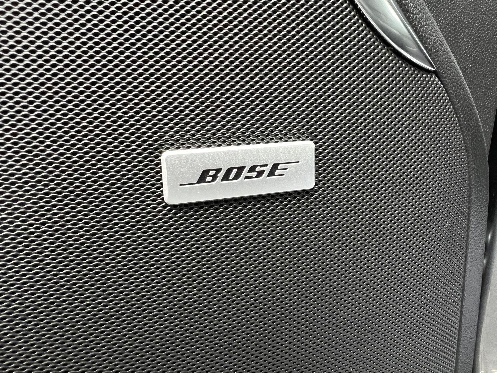 2026 GMC Yukon Denali - Photo 16