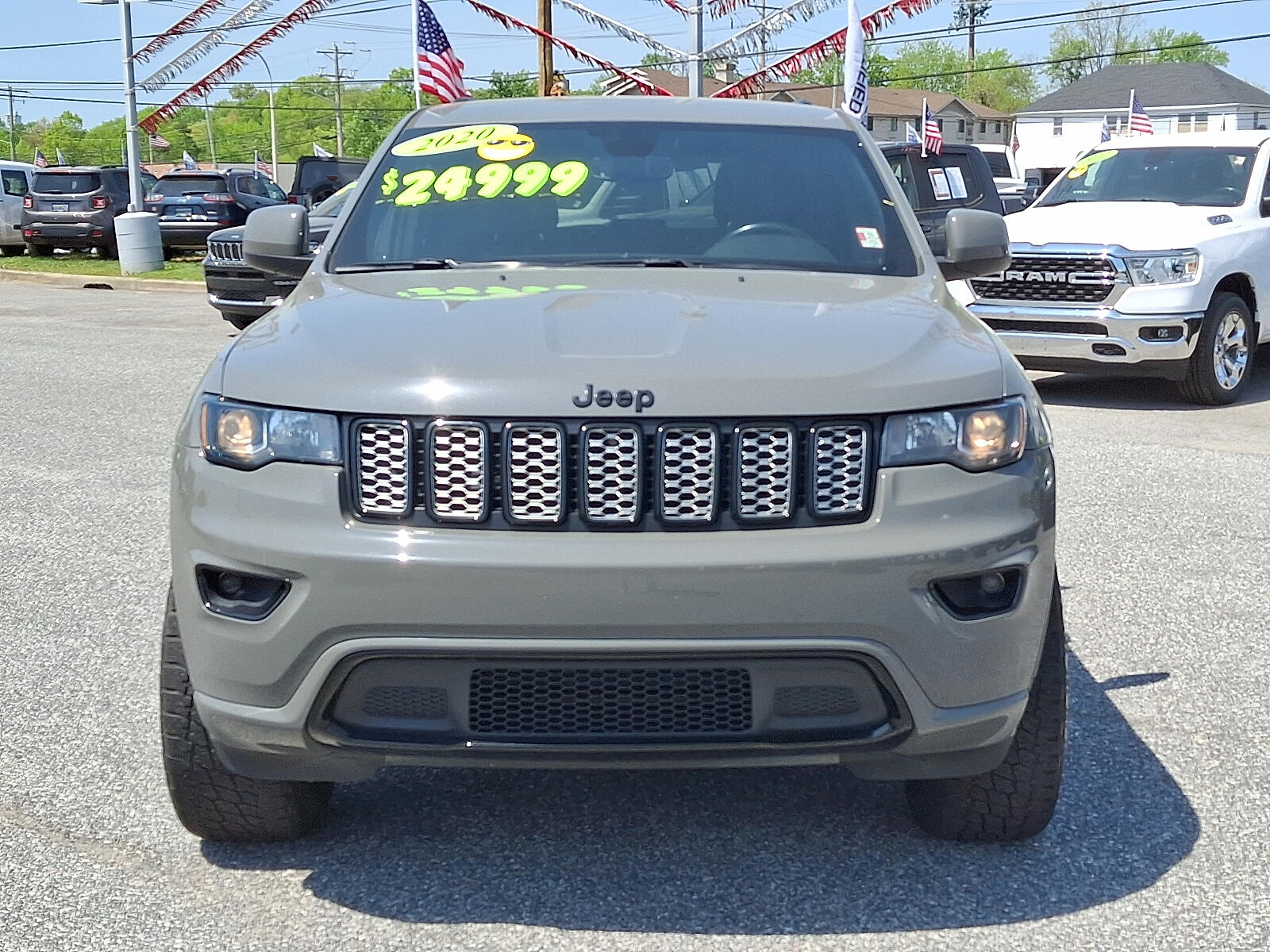 Used 2020 Jeep Grand Cherokee Altitude with VIN 1C4RJFAG9LC237589 for sale in New Castle, DE
