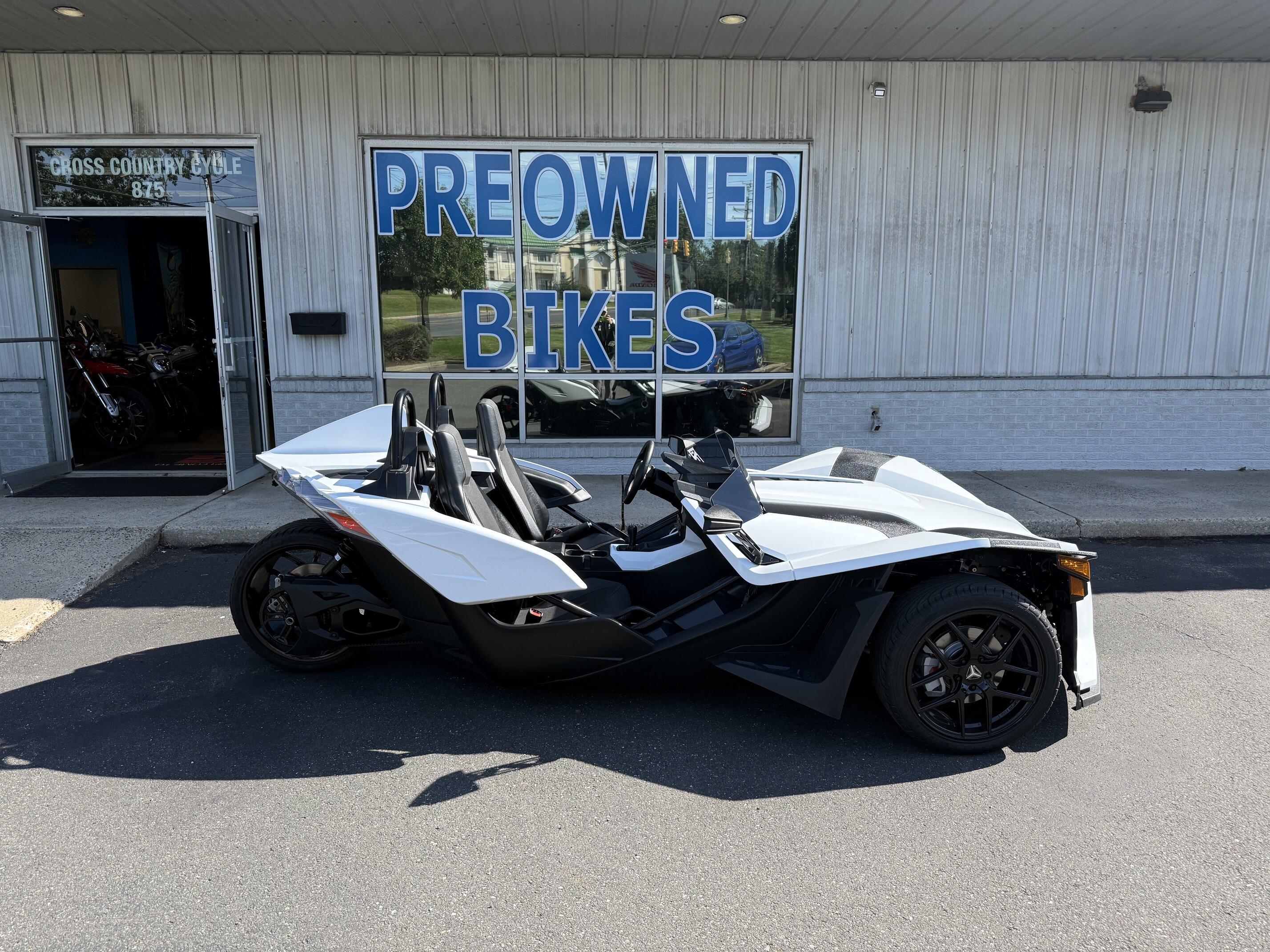 2021 SLINGSHOT Open Cab