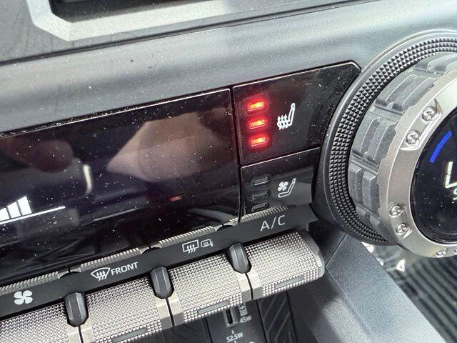 2025 Toyota Tacoma Limited - Photo 41