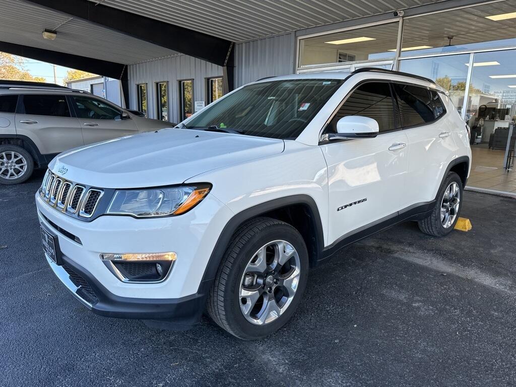 Used 2019 Jeep Compass Limited with VIN 3C4NJDCB5KT620680 for sale in Chanute, KS