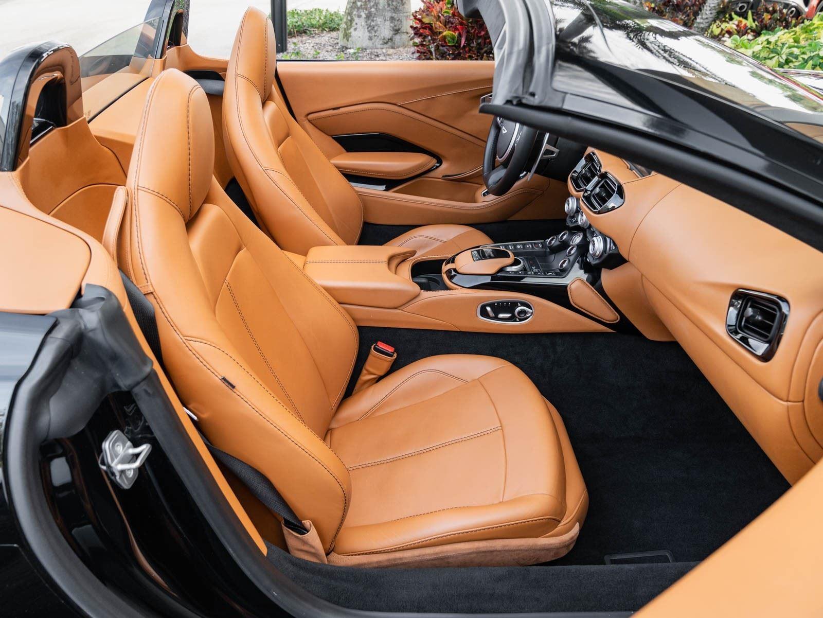 Used 2021 Aston Martin Vantage 