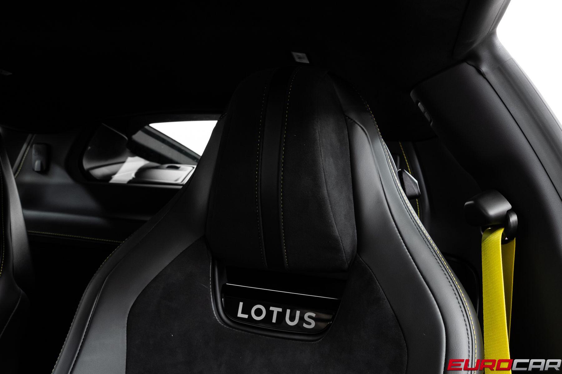 2026 Lotus Emira - Photo 42