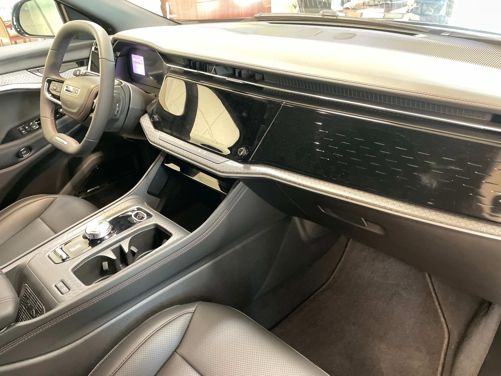 2025 Jeep Wagoneer S Limited - Photo 21