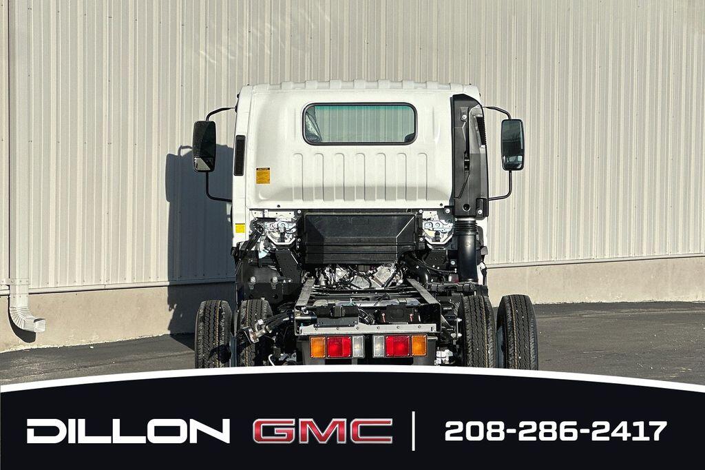 2024 Isuzu NPR HD - Photo 8