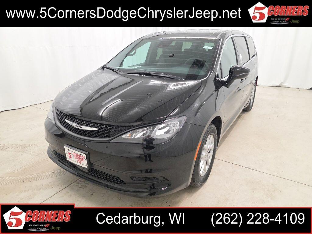 2026 Chrysler Voyager Voyager Lx