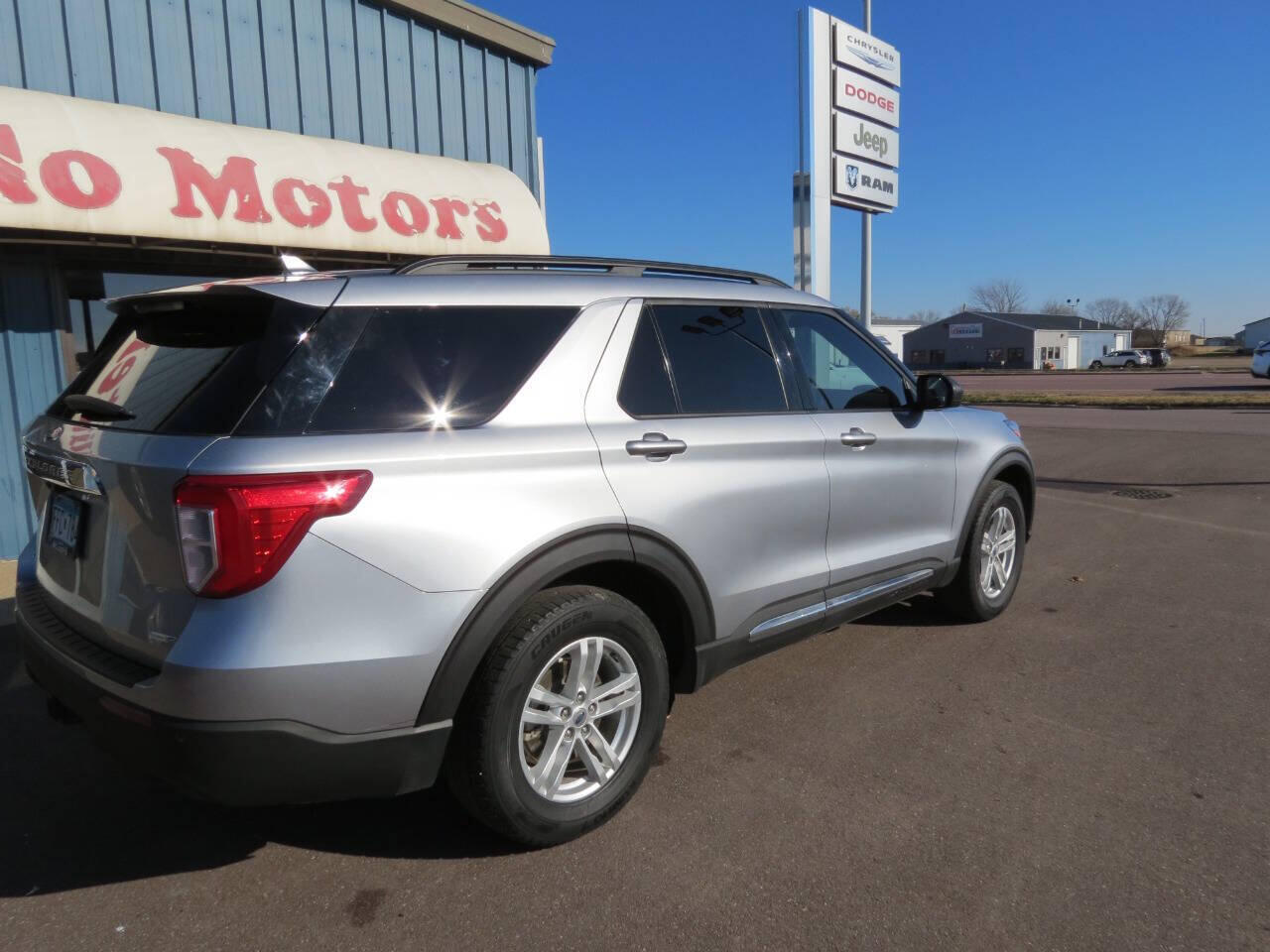 Used 2020 Ford Explorer XLT with VIN 1FMSK8DH3LGC99086 for sale in Fairmont, MN