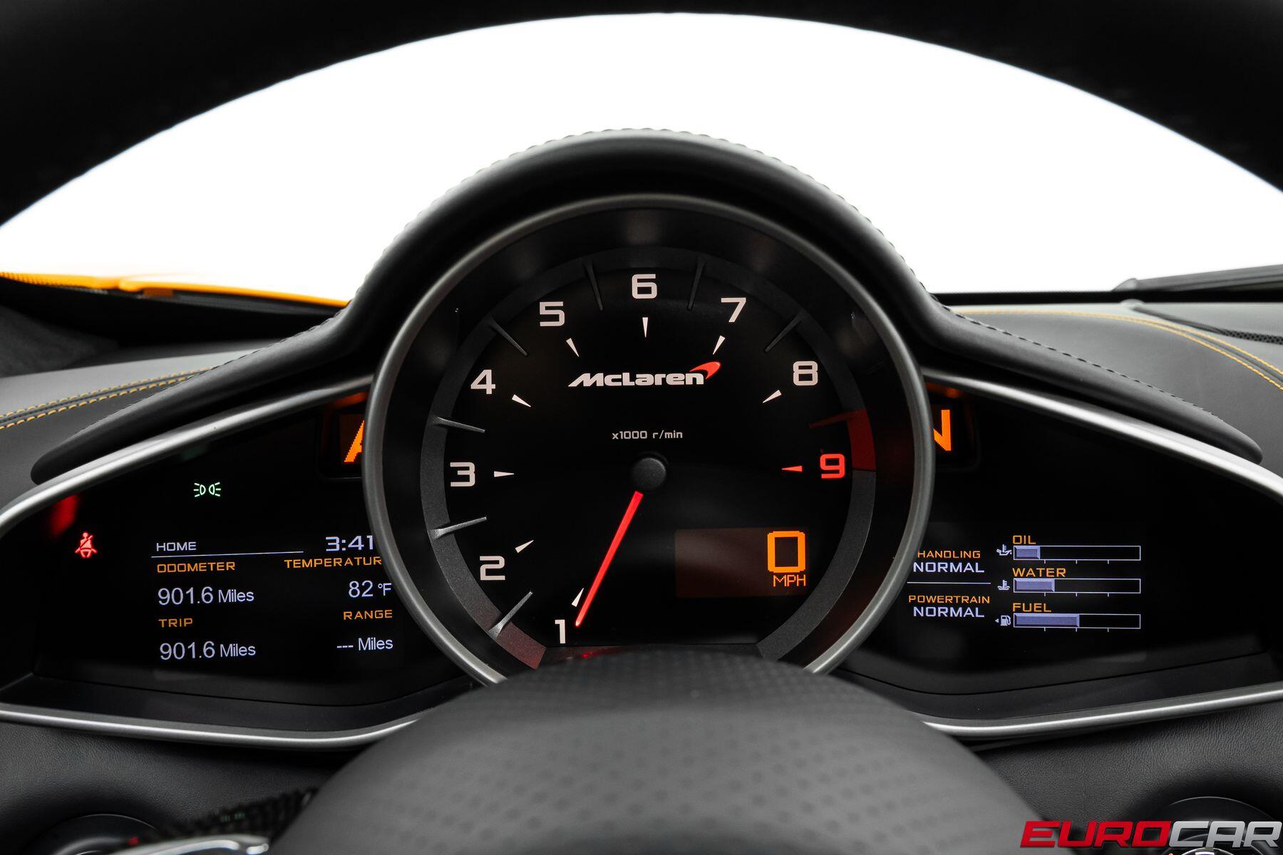 2013 McLaren MP4-12C Spider *ONLY 901 MILES * CARBON STEERING WHEEL*Image 34