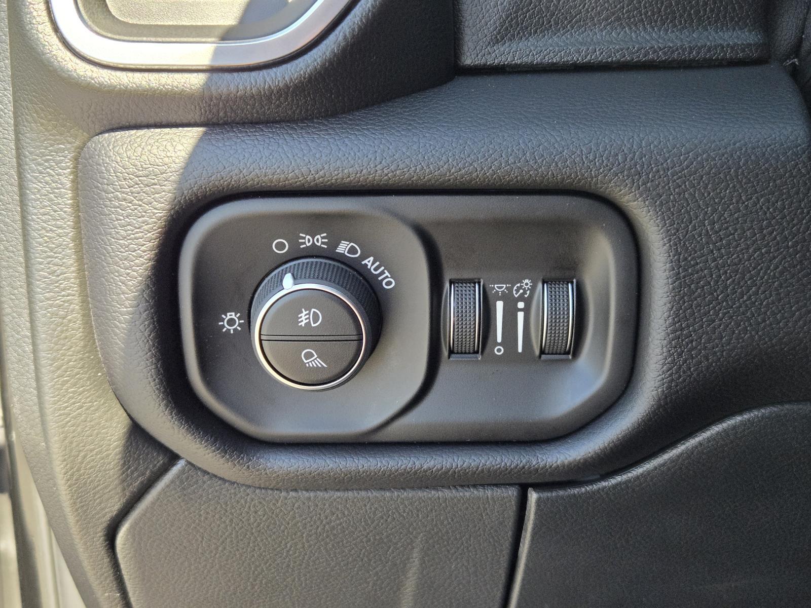 2025 RAM 2500 Laramie - Photo 19
