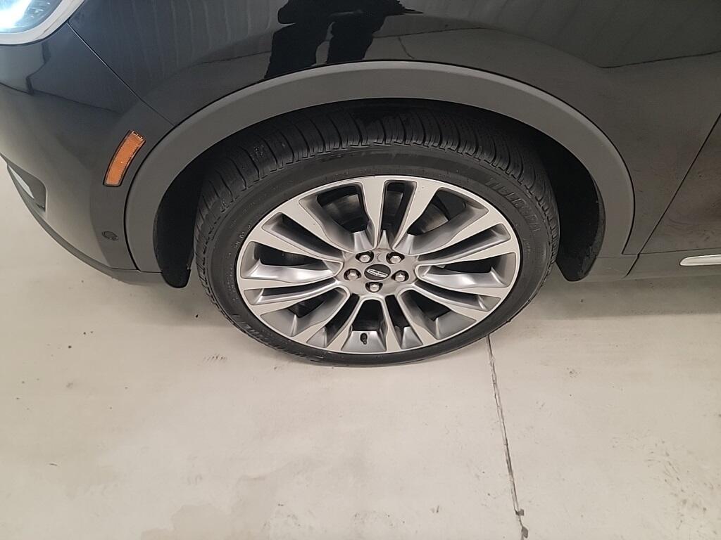 Used 2016 Lincoln MKX Reserve with VIN 2LMPJ8LP0GBL22276 for sale in Cedarburg, WI