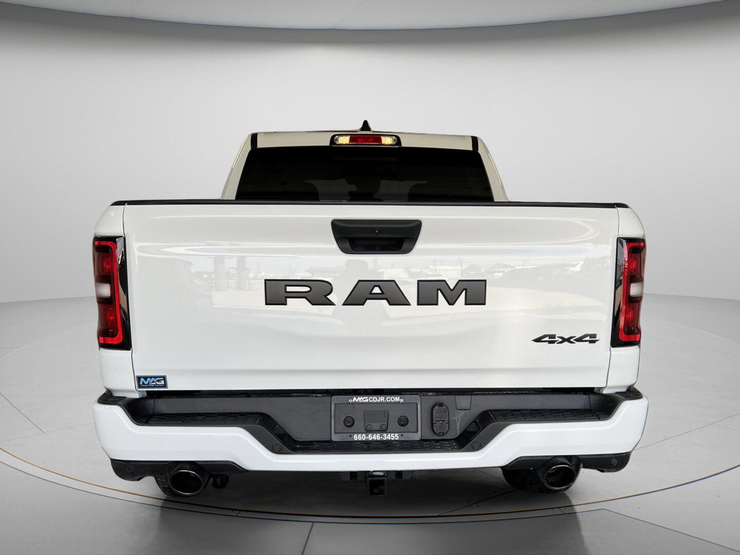 2026 RAM 1500 Express - Photo 7