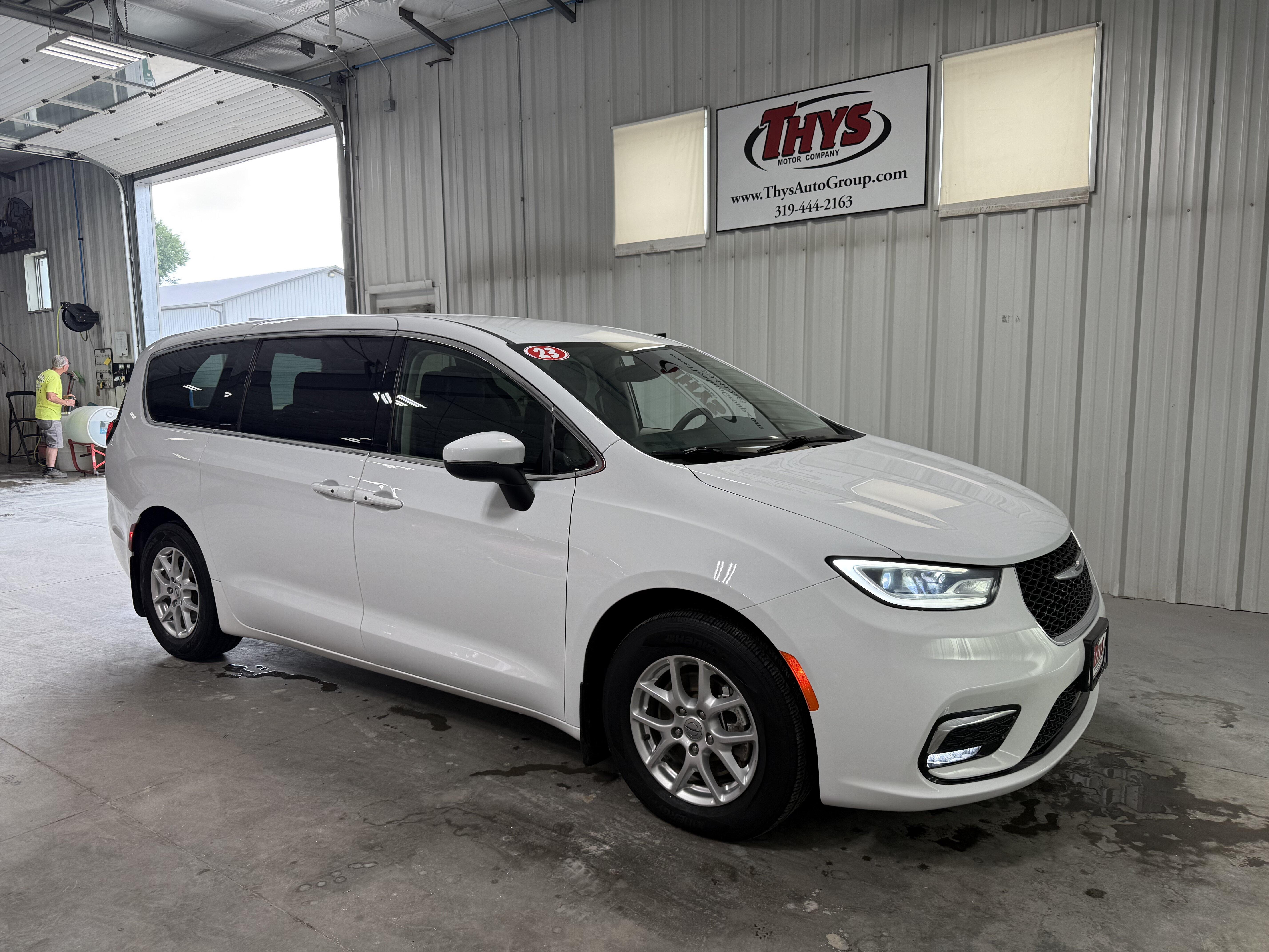 2023 Chrysler Pacifica Touring L