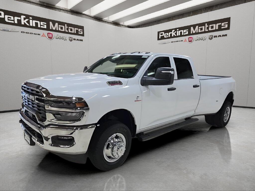 2026 RAM 3500 3500 Tradesman Crew Cab 4x4 8' Box