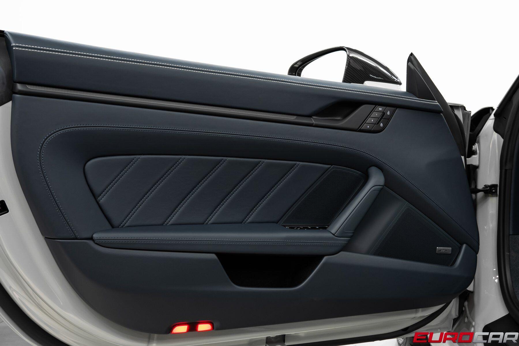 2026 Porsche 911 GTS - Photo 28