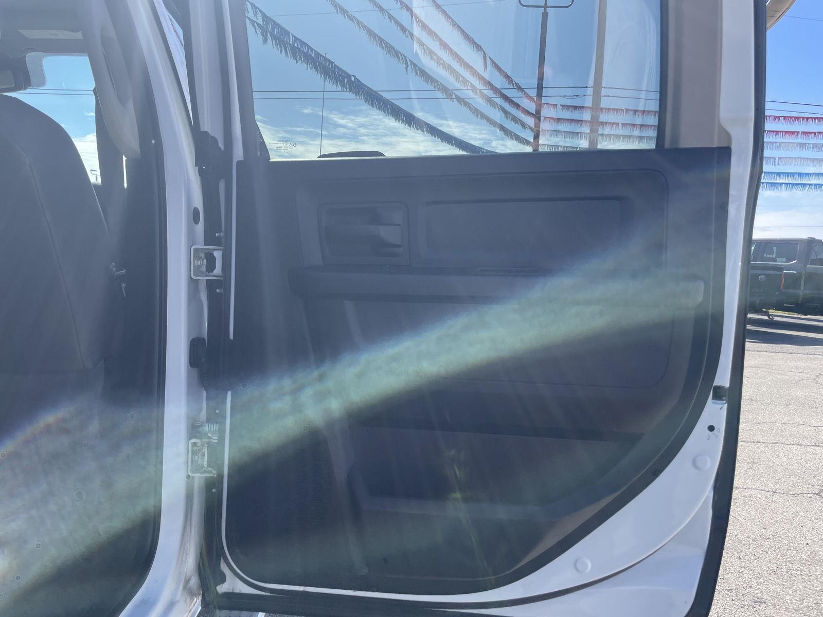 2015 RAM Ram 3500 Chassis Cab Tradesman - Photo 21