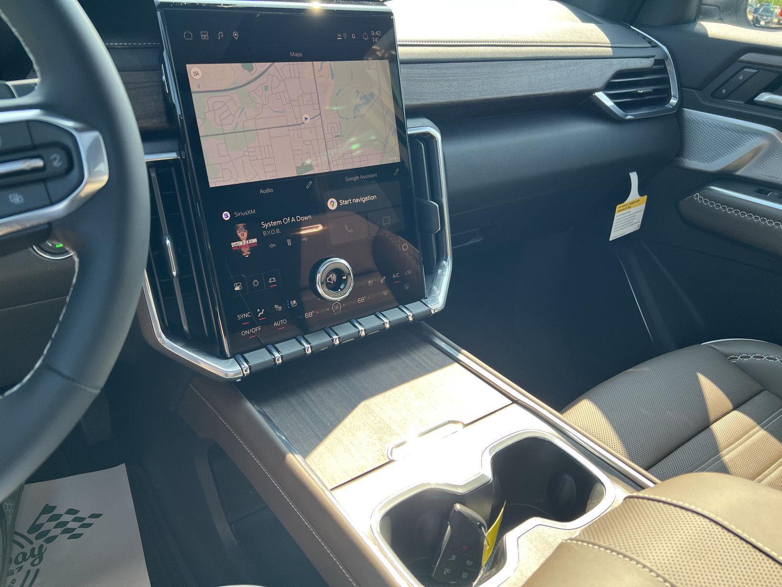 2026 GMC Acadia Denali Ultimate - Photo 31
