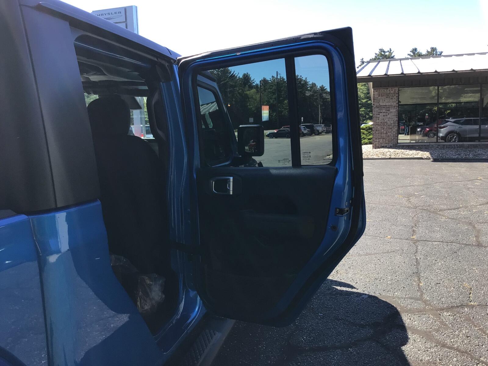 Photo 18