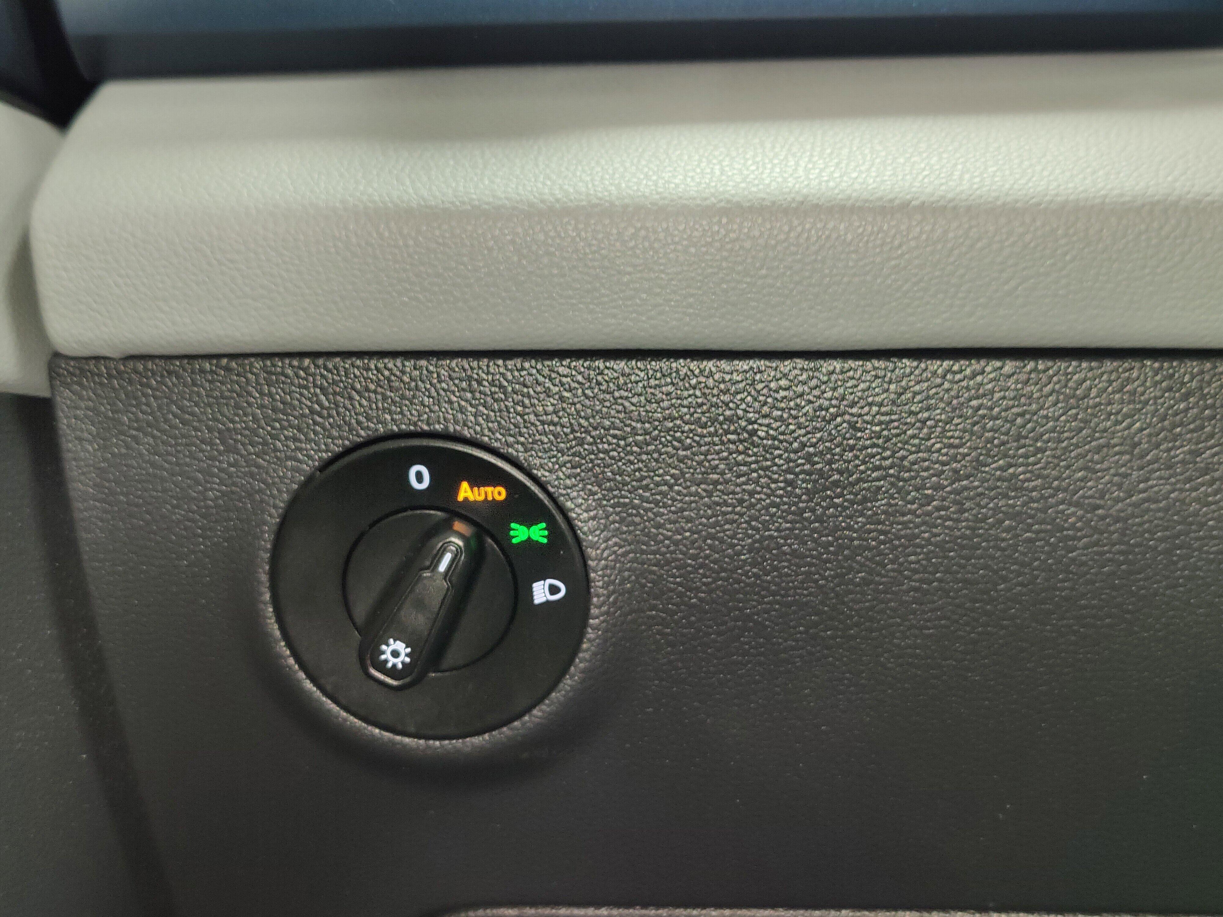 2022 Volkswagen Taos SE - Photo 30