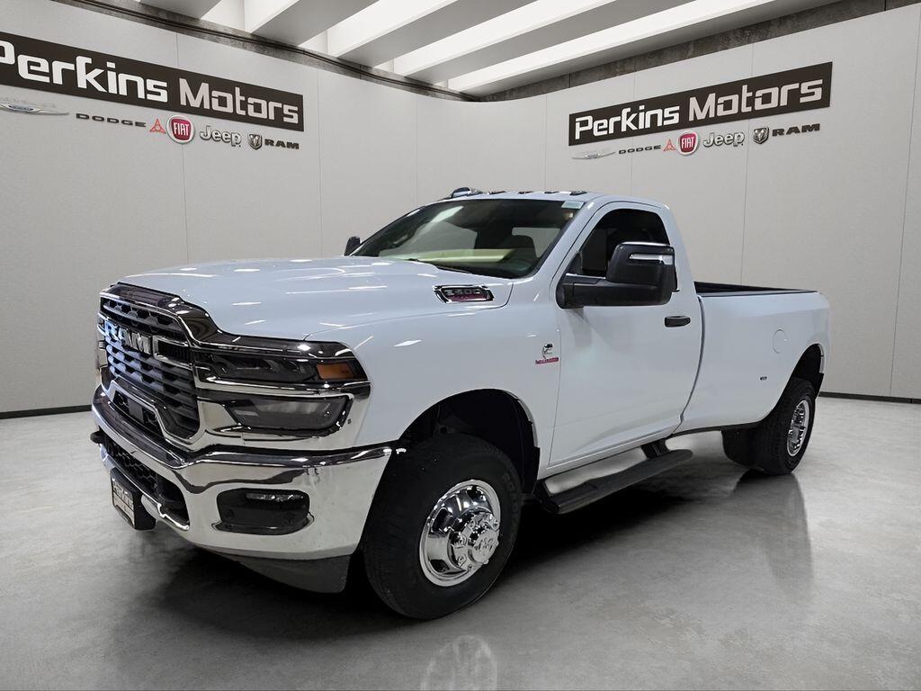 2026 RAM 3500 3500 Tradesman Regular Cab 4x4 8' Box