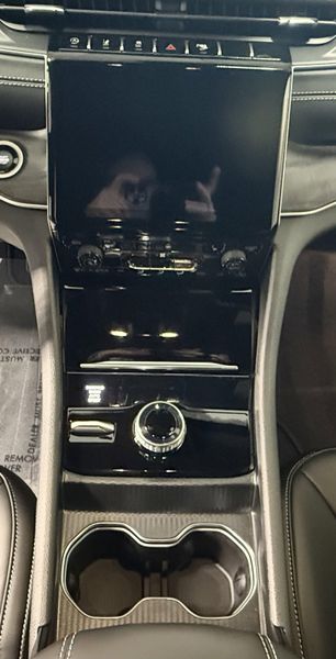 New 2025 Jeep Grand Cherokee Limited 4x4Image 26