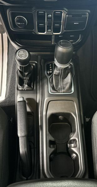 Used 2020 Jeep Gladiator OverlandImage 23