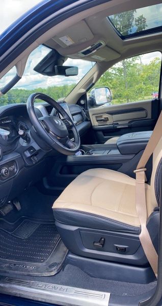 2022 RAM 3500 Limited Mega Cab 4x4 Lakeshore Chrysler Jeep Dodge (231) 500-5209 lakeshorechryslerjeep.com 