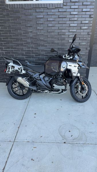 New 2026 BMW R1300GSAM 