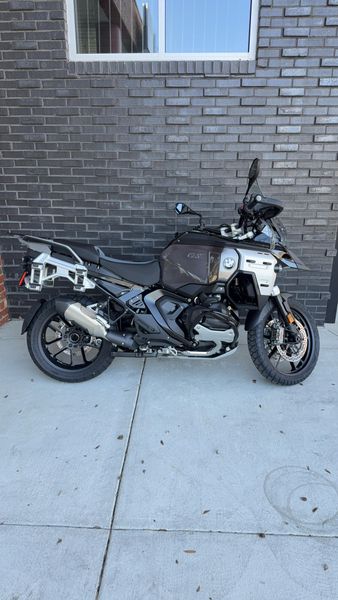 New 2026 BMW R1300GSAA 