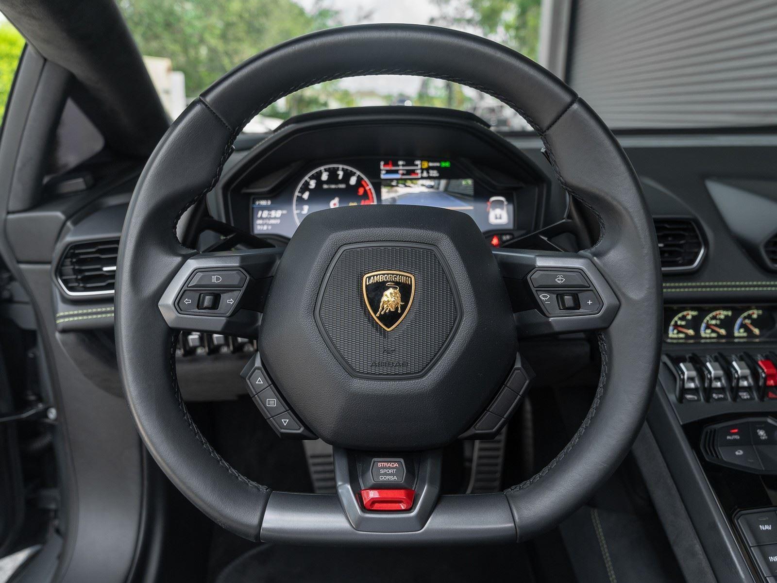 Used 2016 Lamborghini Huracan LP 610-4 Spyder