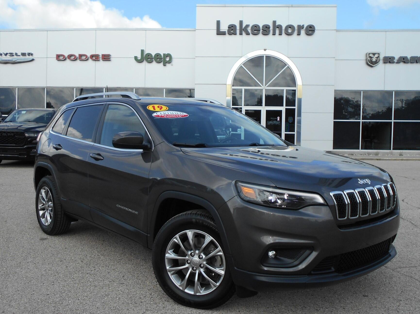 Used 2019 Jeep Cherokee Latitude Plus with VIN 1C4PJMLX5KD136874 for sale in Montague, MI