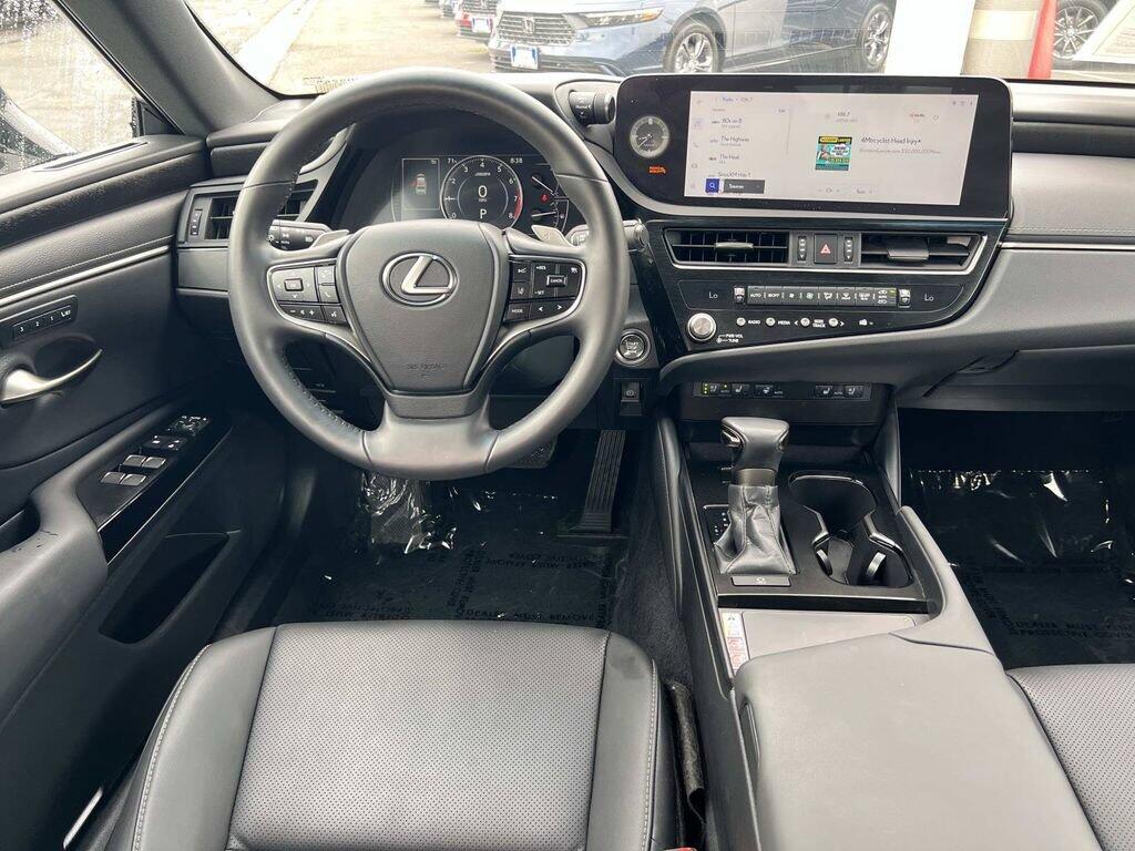 2023 Lexus ES 350 - Photo 7