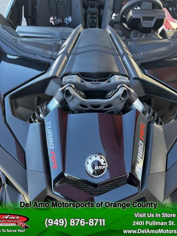 2025 Can-Am MAVERICK X3 MAX X RS TURBO RR SMART-SHOX Image 15